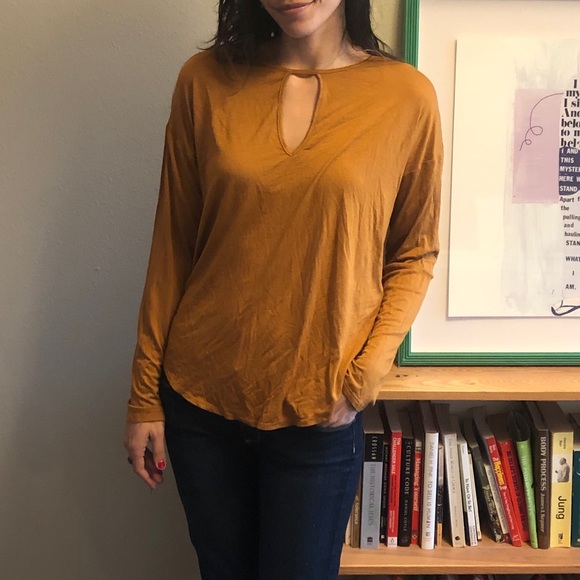 Forever 21 Contemporary Top - Size Small - NWT - Picture 3 of 3